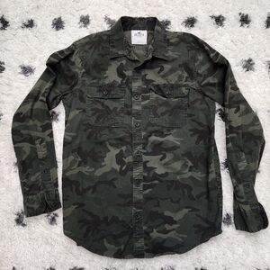 Hollister Button-Up Shirt